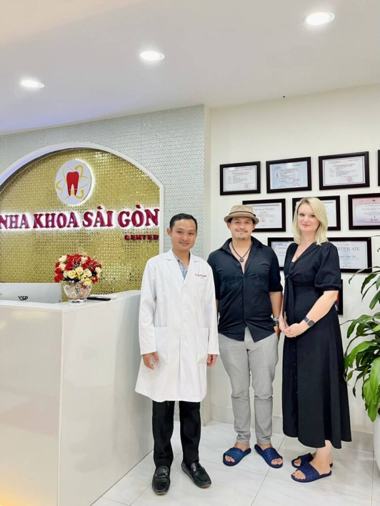 khach hang feedback saigoncenterdental 19