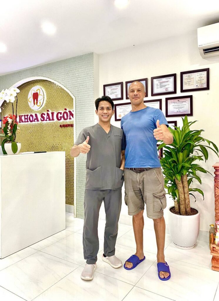 khach hang feedback saigoncenterdental 7